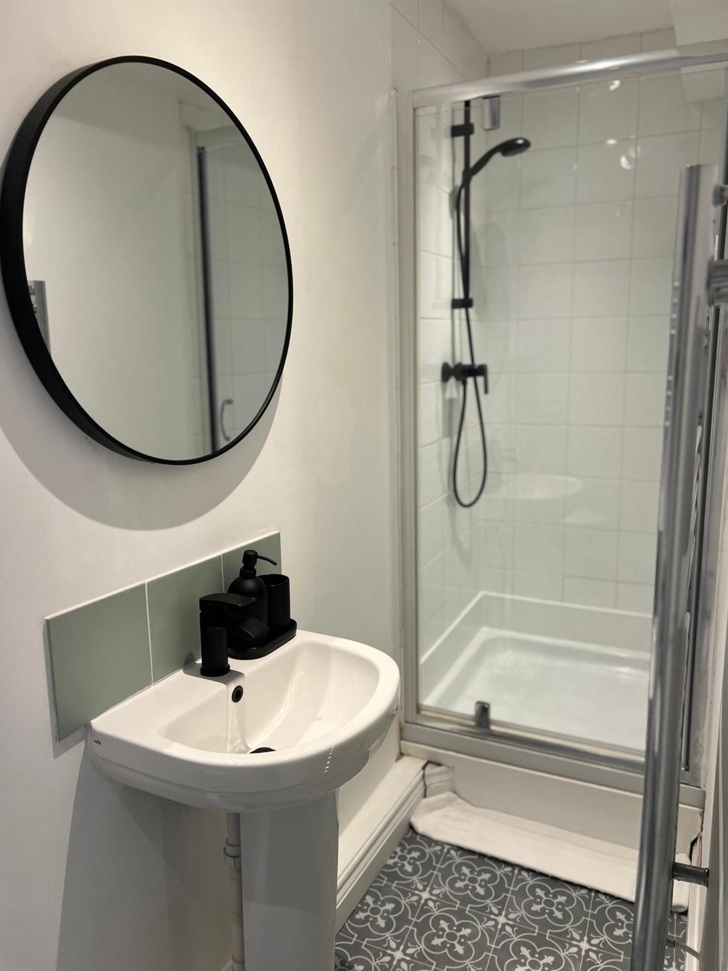 Central Chic 3 Bed, Great Location Γουίντσεστερ Εξωτερικό φωτογραφία